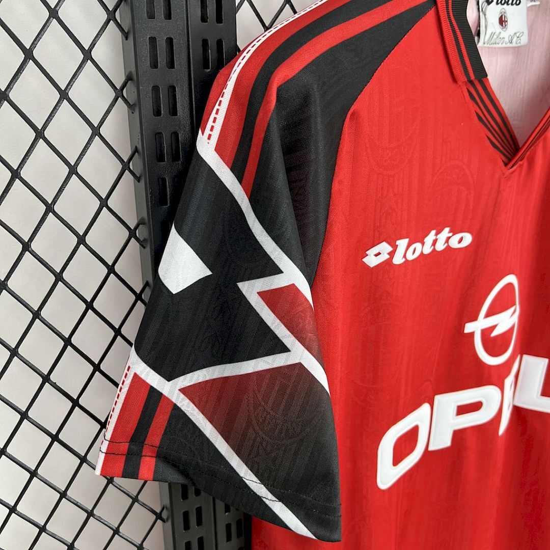 Camisa Retrô AC Milan 1998/99 Away 4