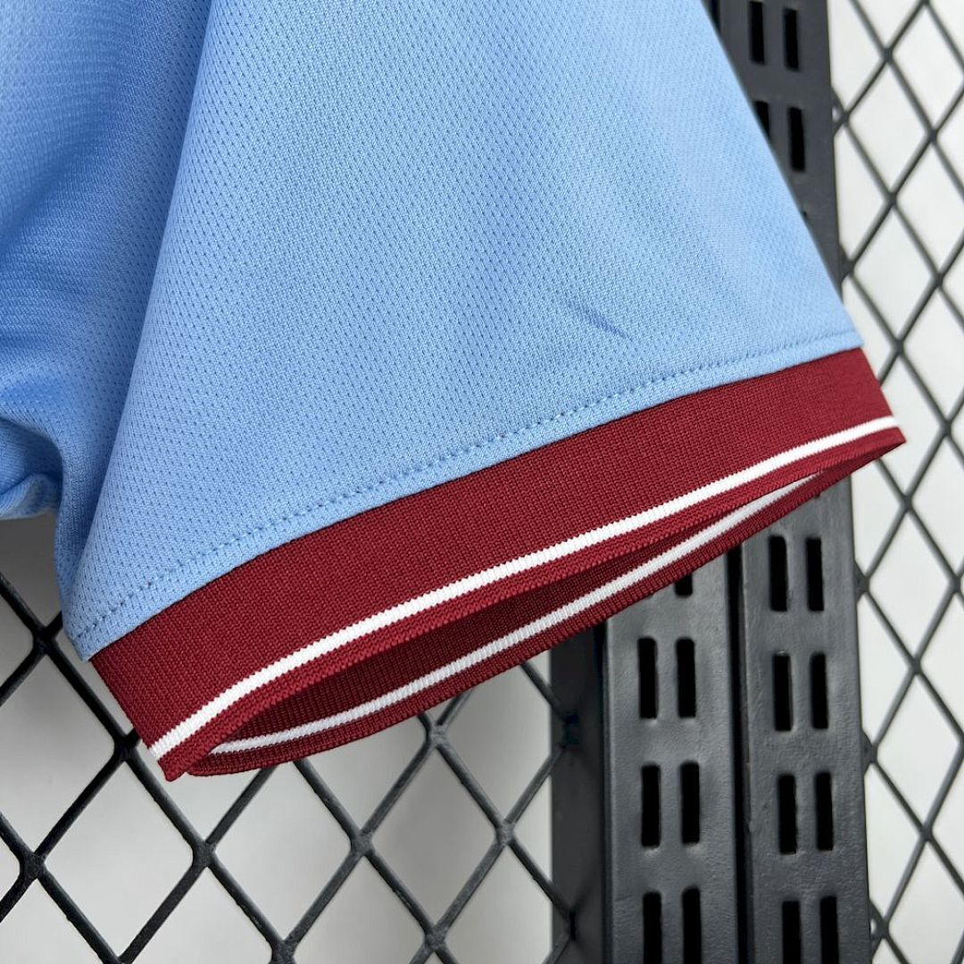 Camisa Retrô Aston Villa 2009/10 3