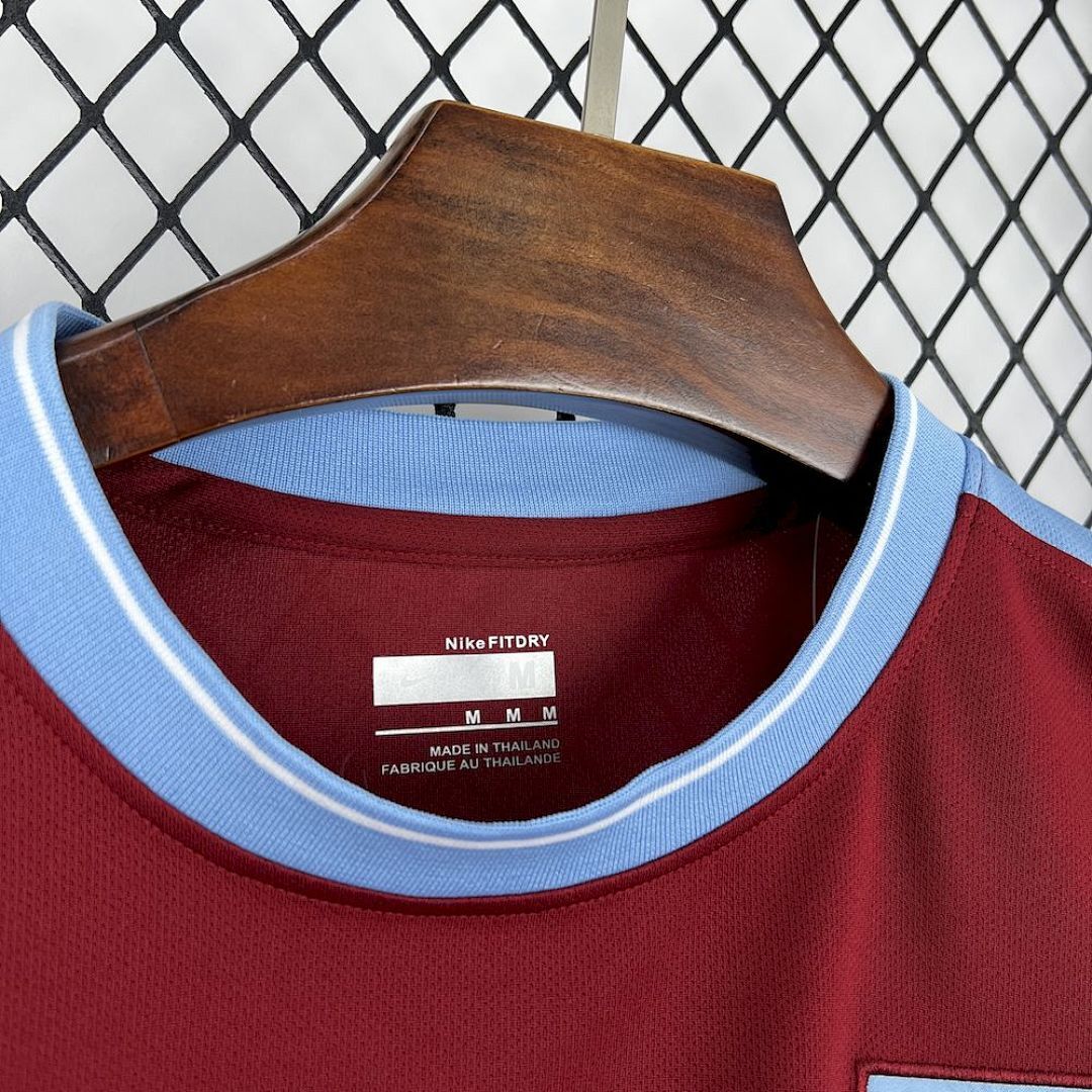 Camisa Retrô Aston Villa 2011/12 6