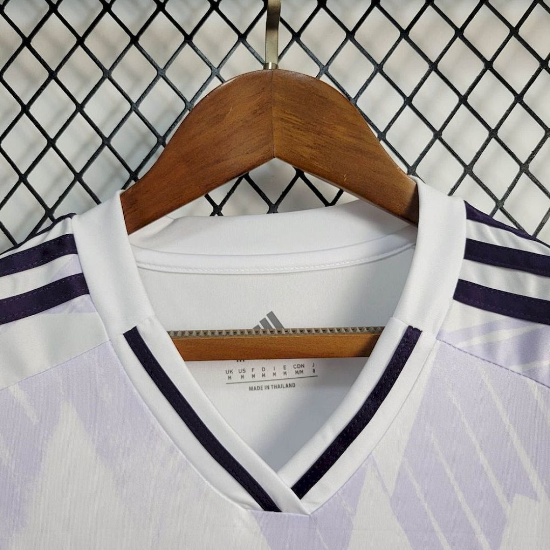 Camisa Manchester United Feminina Away 2025/26 3