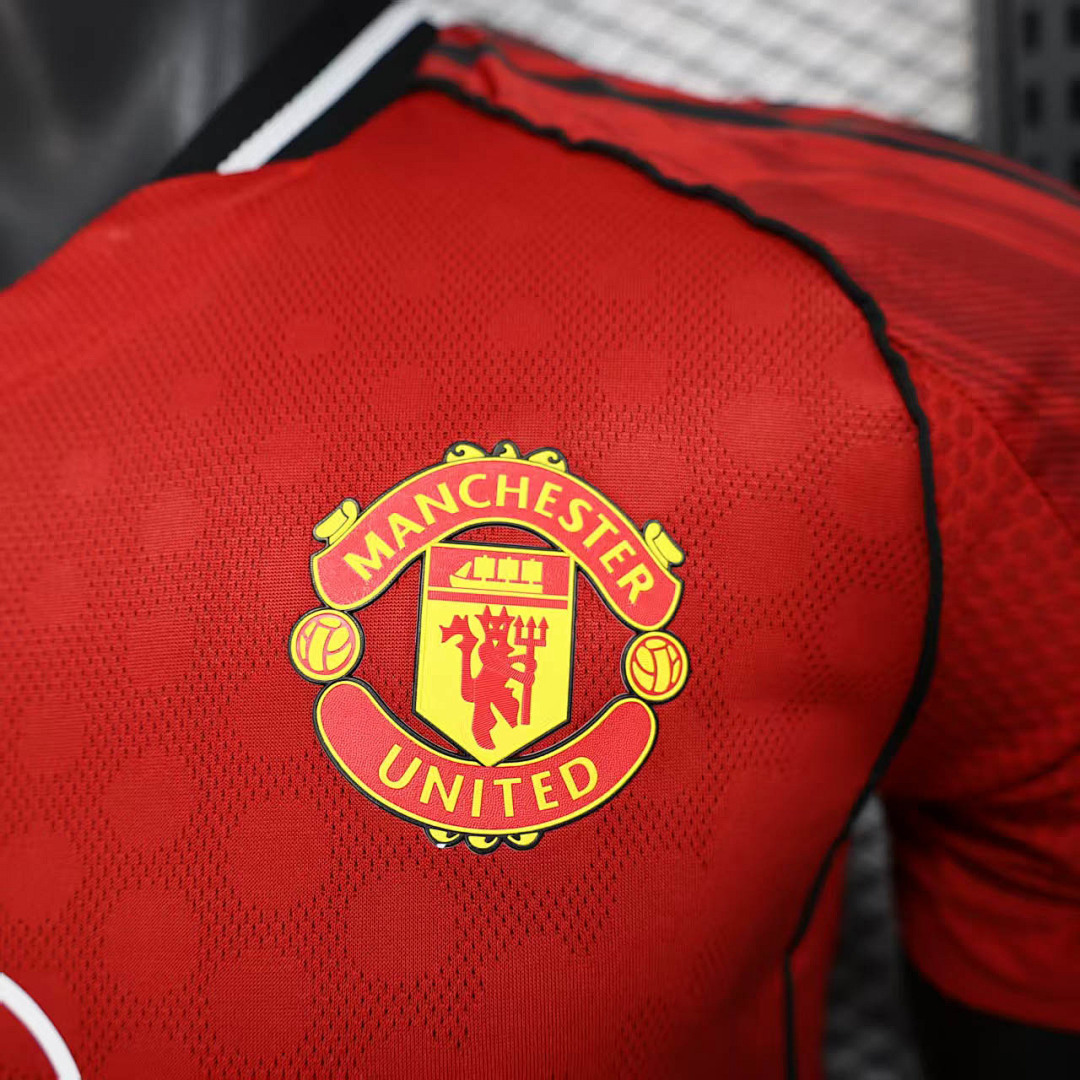Camisa Manchester United Player Home 2025/26 4