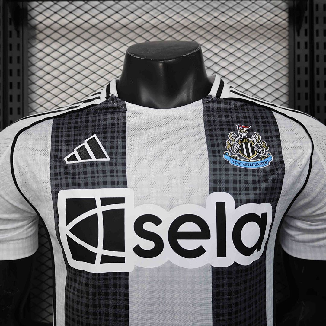 Camisa Newcastle United Home 2025/26 — Versão Jogador 3