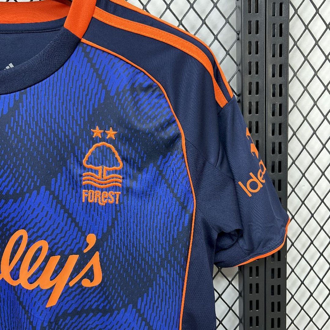 Camisa Nottingham Forest Third 2025/26 4