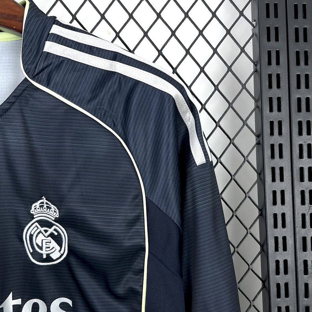 Camisa Real Madrid Manga Longa Away 2025/26 3