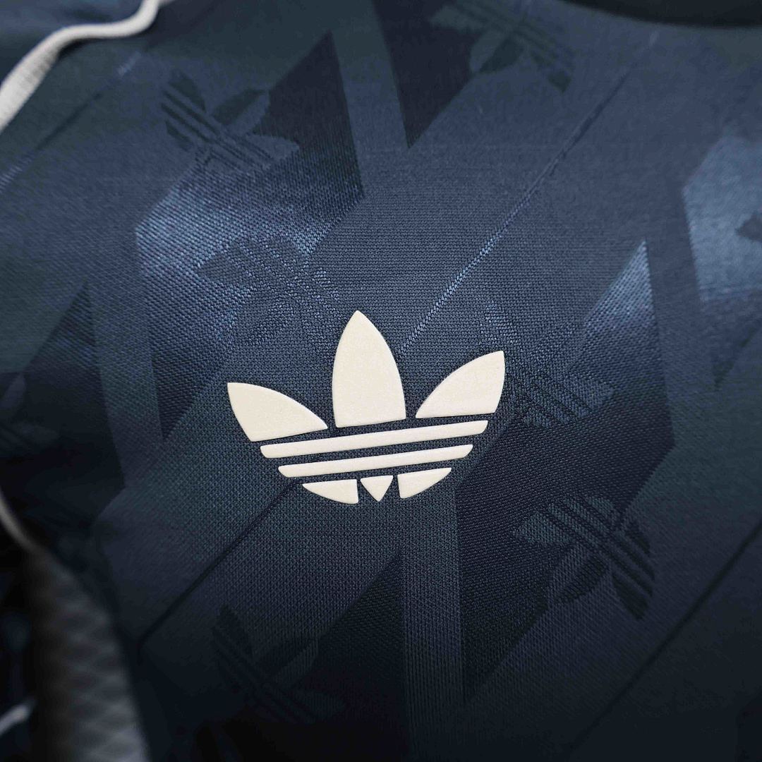 Camisa Retrô Real Madrid 2004/05 6