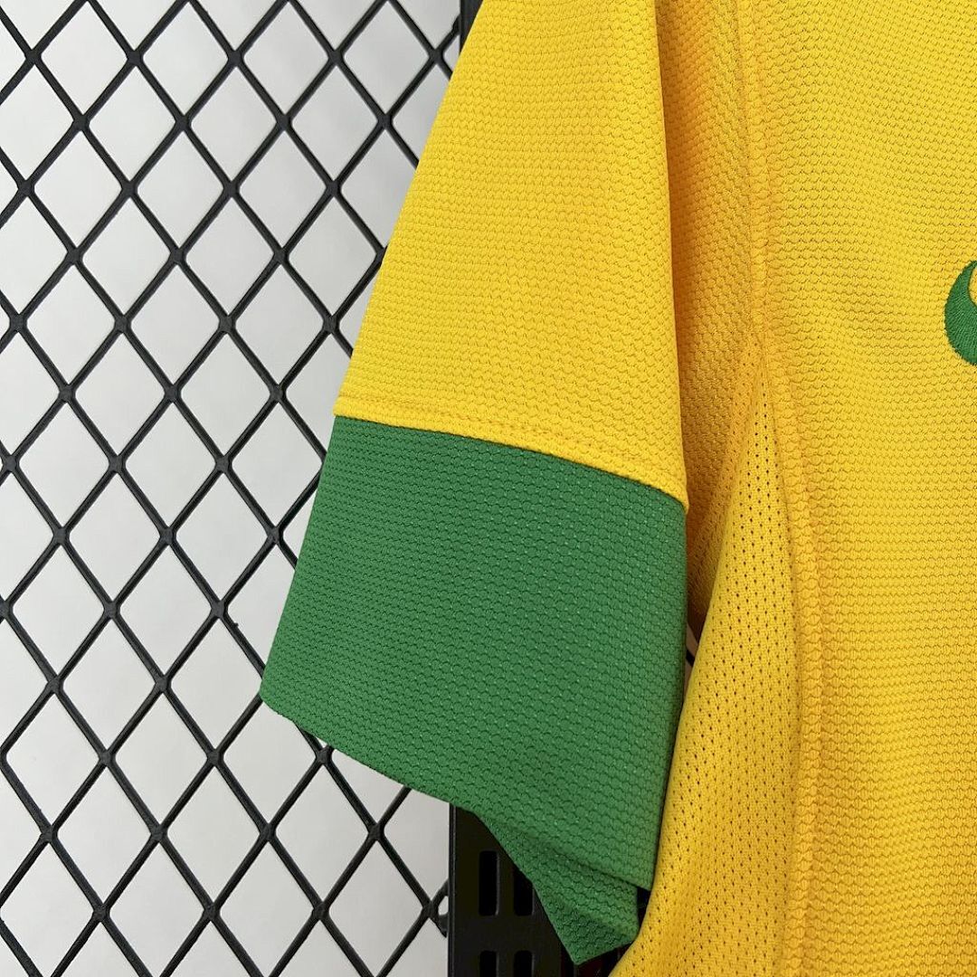 Camisa Retrô Seleção Brasileira 2012 2