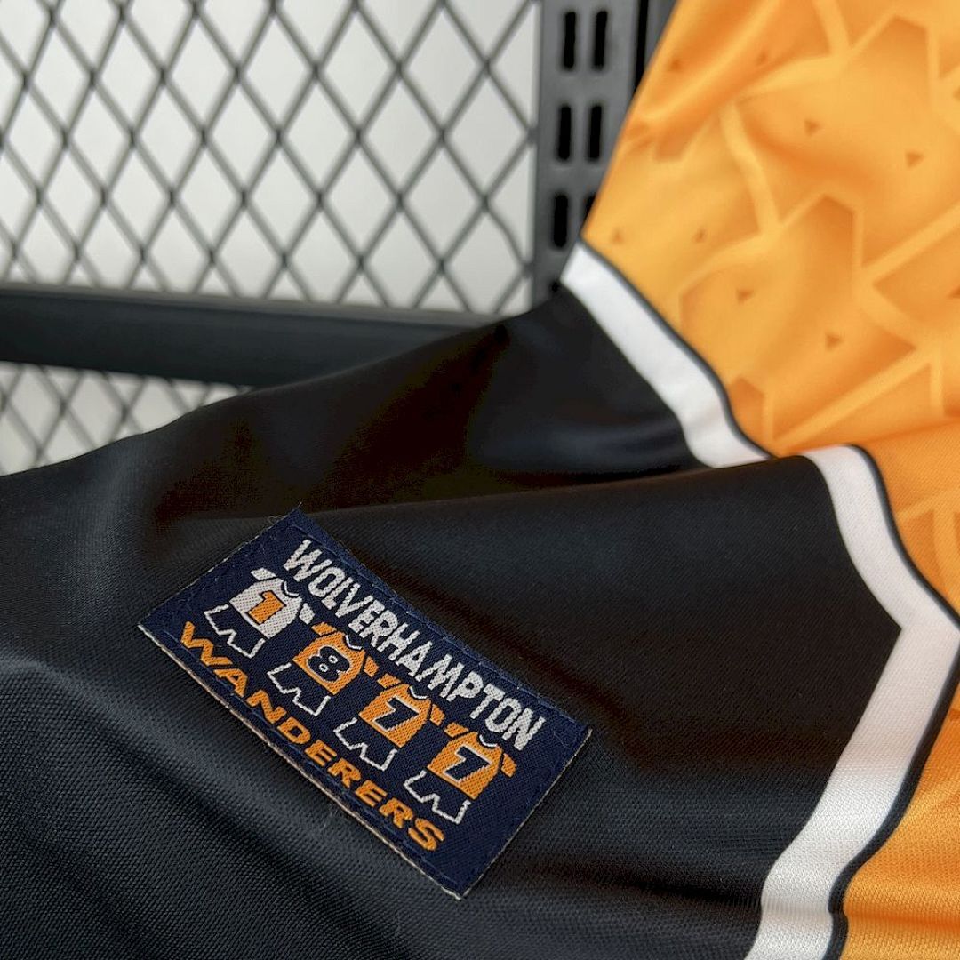 Camisa Retrô Wolverhampton Wanderers 1996/98 3